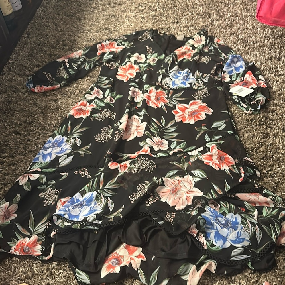 TAYLOR BLACK FLORAL DRESS SZ 18W NWT